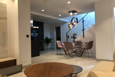 o_1ehp96onv12fnajf1v9h1p2app647