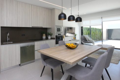 o_1ehpspfo41vvq1vnv13ep1ikarh2g