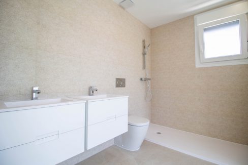 o_1ehs6pskkeg8923t9l61o1dst35