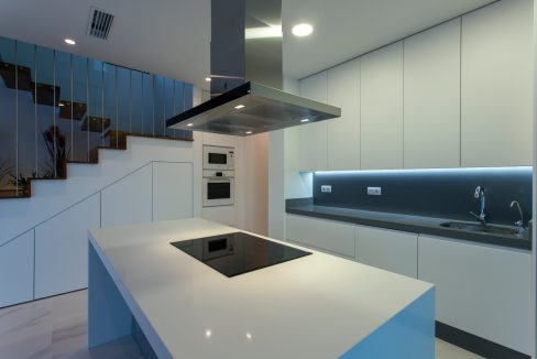 o_1ehucnncc1iap1r4q1npikt0r1n2v