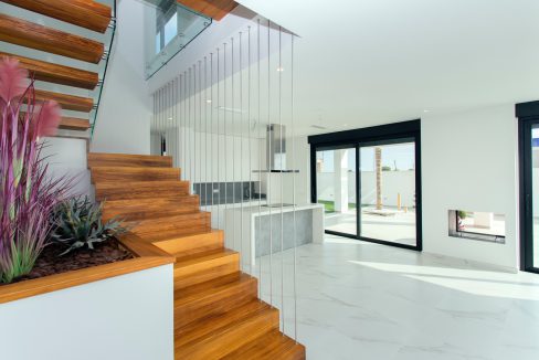 o_1ehucnnccati1q7na7a1pl97c72l