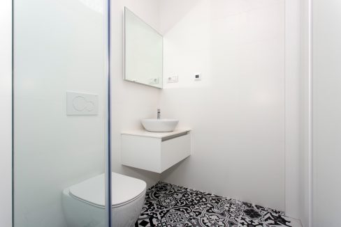 o_1ehucnnccm6f9kndc71pc3592m