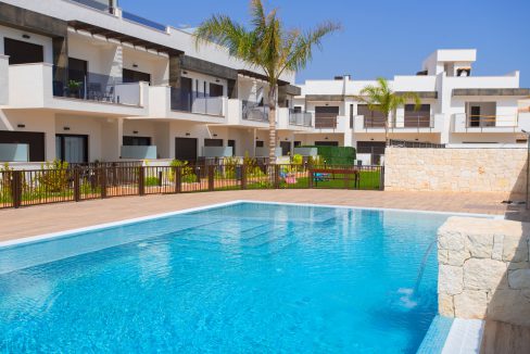 o_1ehuedk6512vad7rh4gec1j8f2v