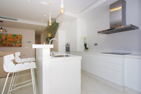 o_1ehuedk6612d39i1195m18981dvj3g