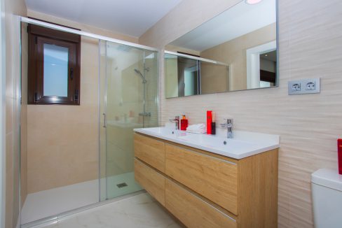 o_1ehuedk662c2tub10gj194r1nja3q