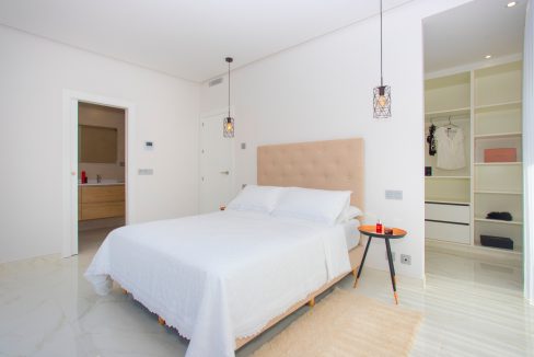 o_1ehuedk663s88od1l3l308apm3m