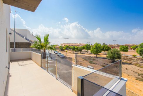 o_1ehuedk66jm7qicsck1hn98fm3r