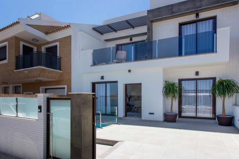 o_1ehuibttst5517o4fi2vug77r1u