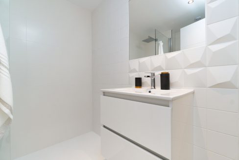 o_1ei3lv7bjarh1he3nunkho15123i