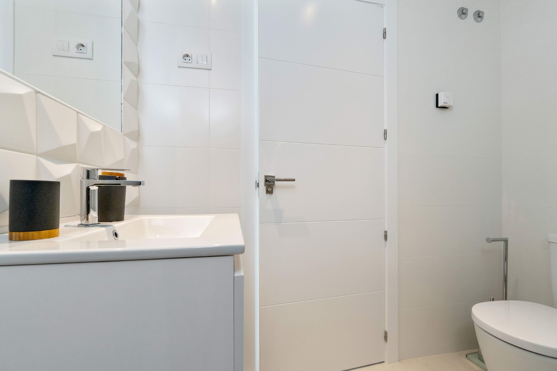 o_1ei3lv7bk1ore131r134qskbeva3j