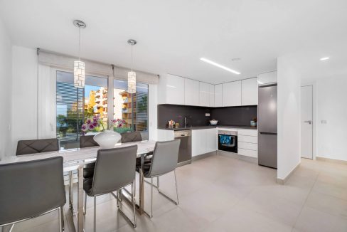 o_1ei3lv7bluu4fq1dvo1a5vrje42