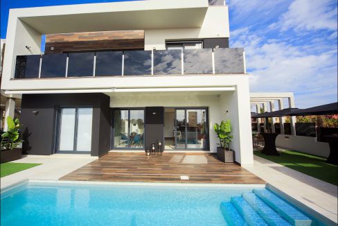 o_1ei60o8bb1rn31pg31ufd1urn16g22u