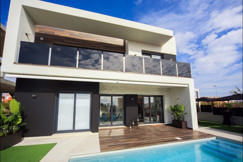 o_1ei60o8bc1ij0phu1f7bhegrng2v