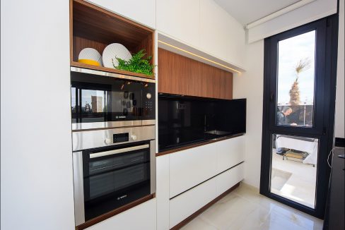 o_1ei60o8bd190b17ti1qqo1godd193e