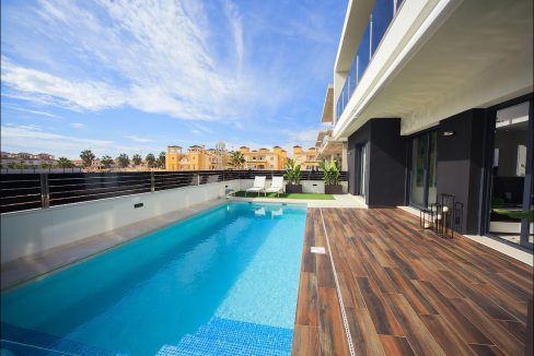 o_1ei60o8bd36e1j7r1ecm6ure8u35