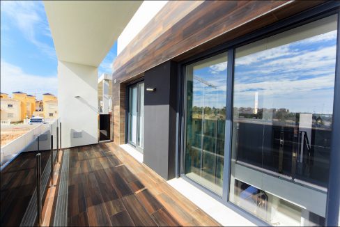 o_1ei60o8bga1n1hknjl1cdsg0245