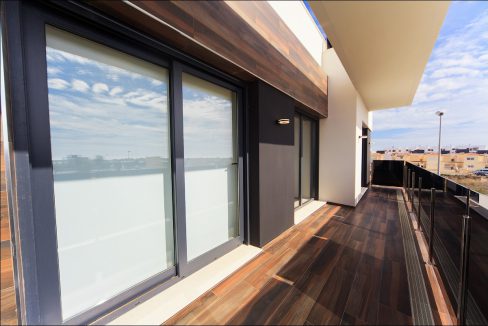 o_1ei60o8bgpbhpuontpkqvvt646