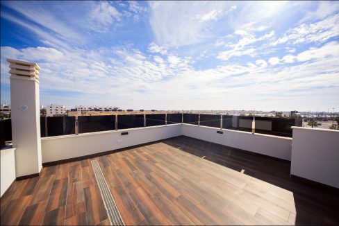 o_1ei60o8bh2lt1s5e6atvfi15854c