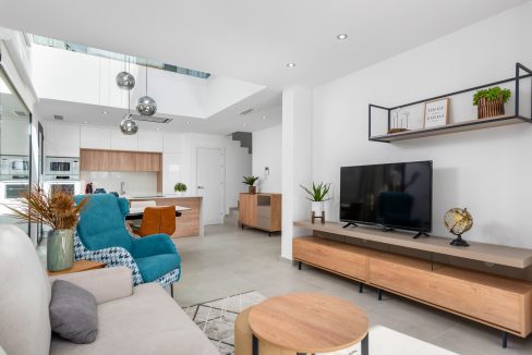 o_1ei6kkebi1gq1f1v13gv7fjfsk2q