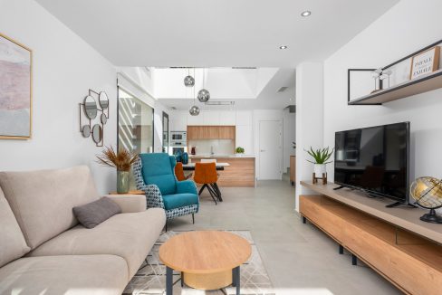 o_1ei6kkebi1t24bjh9q82hb1lia2p