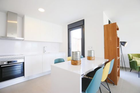 o_1ei901ul51rpr1eq21hfp1pv111vl24