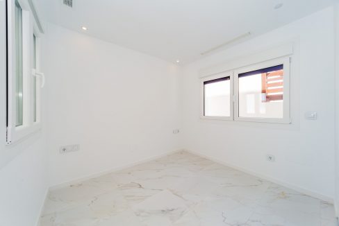 o_1eiat6lqtj3f114p97l18ak1dqb4g