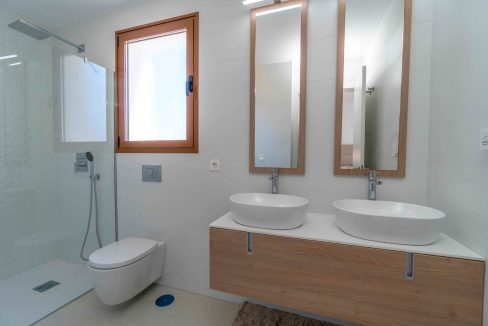 o_1eiava9ckg8huj01jf8le81jrk5h