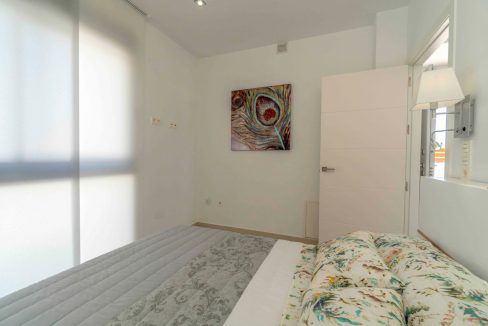 o_1eiava9cki851v26182219991chk5m