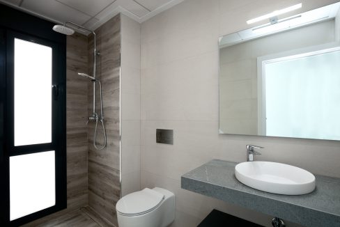 o_1eibd80k810421uvirm6q1sah031