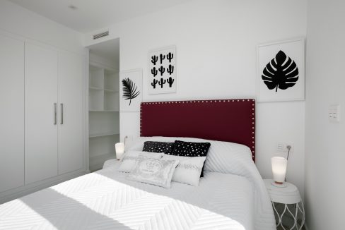 o_1eibd80k84fgl7m1ggn18cm1av02p