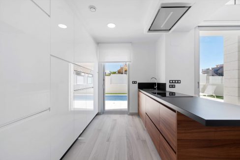 o_1eibg3grk1hv71mm81v1hvqoi792s