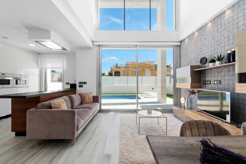 o_1eibg3grk25bg9ob32dn3pog2q