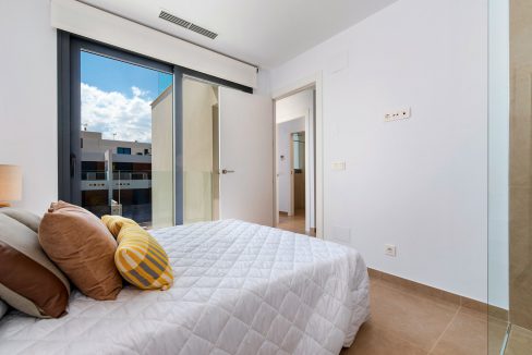 o_1eibl6kve12nf1kge1jdl10kt1fk22u