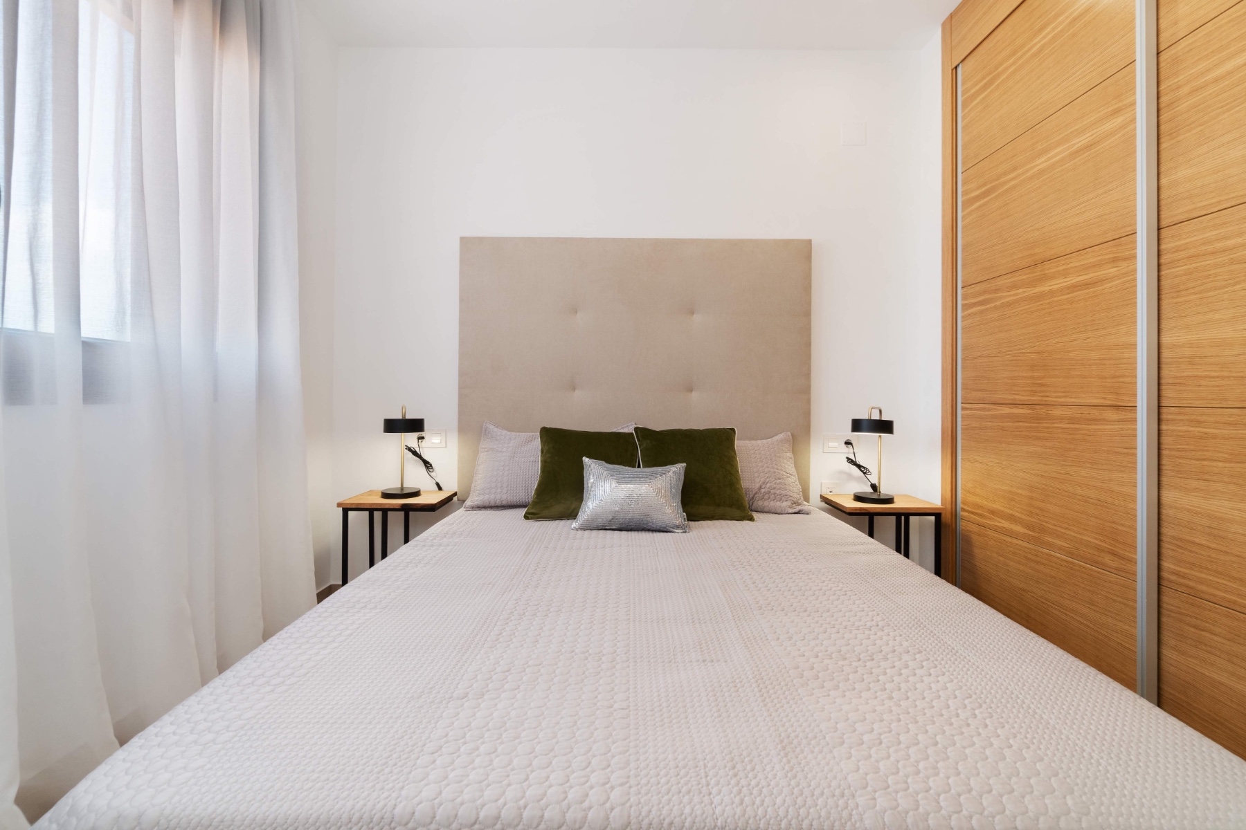 o_1eij570gt8hq1d0hcon1lf19qj36