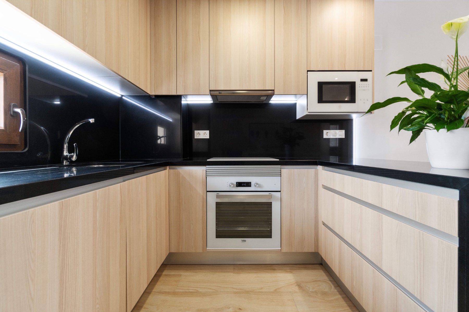 o_1eij570gtjht1kek15s219m1erp38