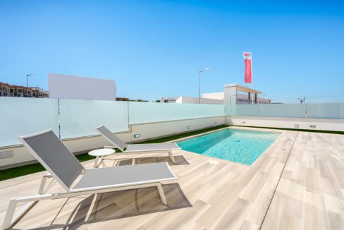 o_1eij87k9r1m5stnj1ehu5tp1uc14s