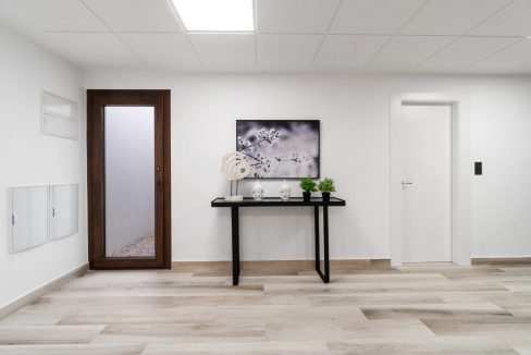 o_1eij87k9s1381bkcbdv1i721brg59