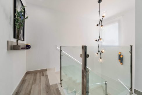 o_1eij87k9s3rn13up112c1uh2df25g