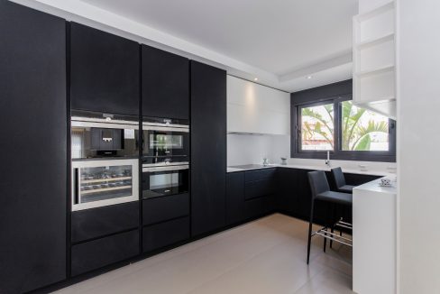 o_1eir1o8gh6mdlsg1pp0bj25cl2v