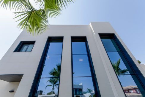 o_1eir1o8gi1ab6kne41djnv1vas3g