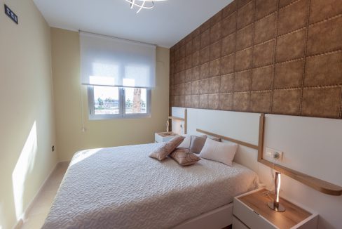 o_1eir5q2k4mcb1g1d1l7sb8fagr22