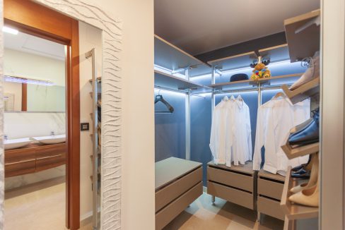 o_1eir5qe1f1jsl1pa9gkq1t531s6c2s