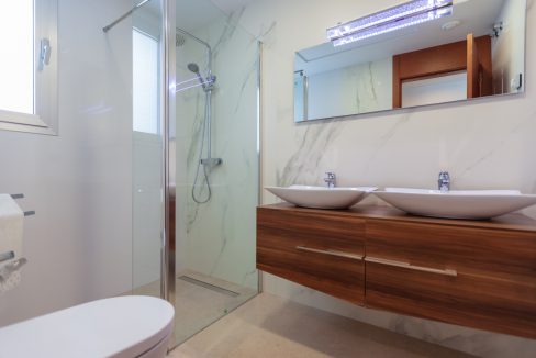 o_1eir5qm7futrj1aso2ck55hm3g