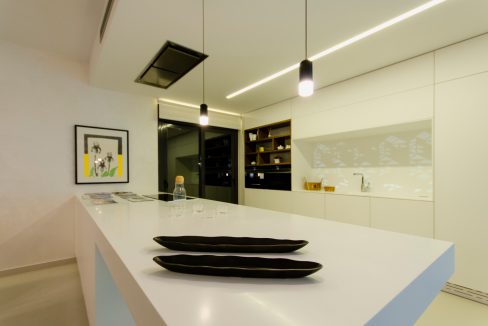 o_1eir670s01lr5eh976a1afn15bk46