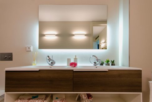 o_1eir670s1enduca13hfn271hg34n