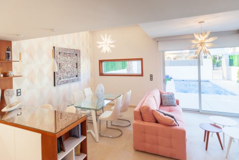 o_1eir6iko21rnopkp1bsh1kfe101m1j