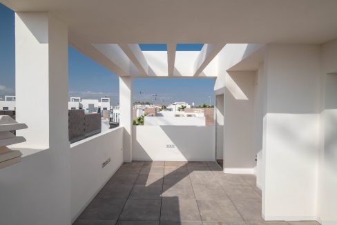 o_1eir6j4vl1cfdgkmbg610kmkgh3h