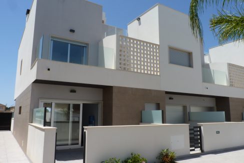 o_1eit1s63g15hdkqmrp617051v7u39