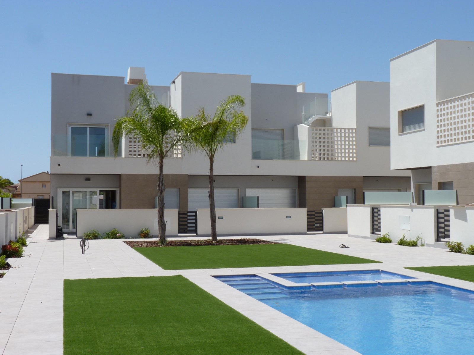 o_1eit1s63gurn1hru1mvk1s514qb3b