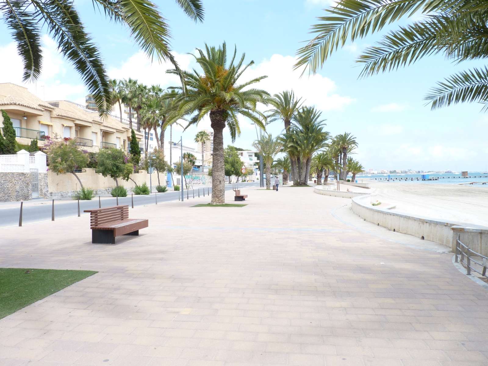 o_1eit1s63h12cm1b4ssrp1mbl2d54t